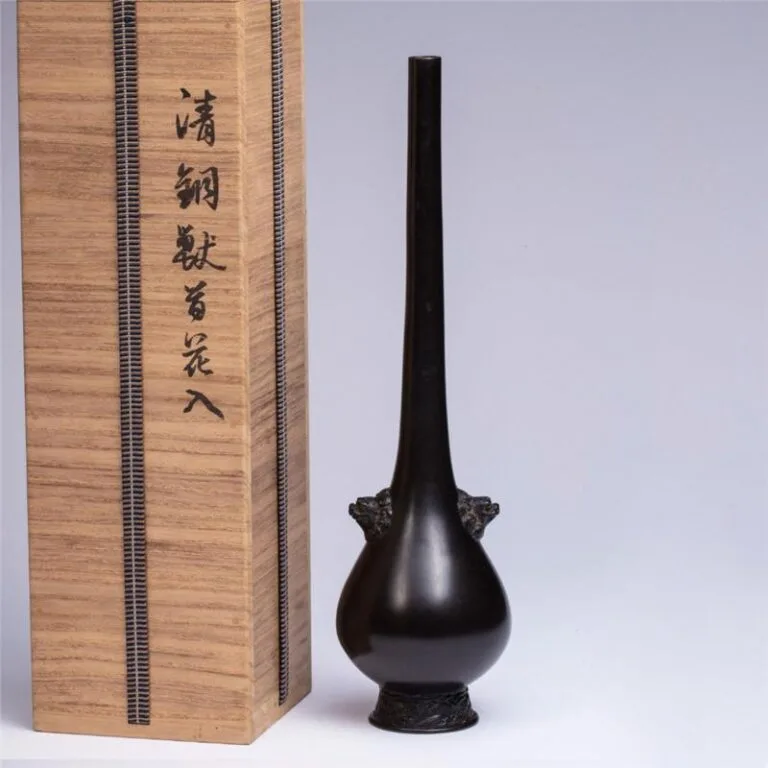 銅長頸虎頭花插