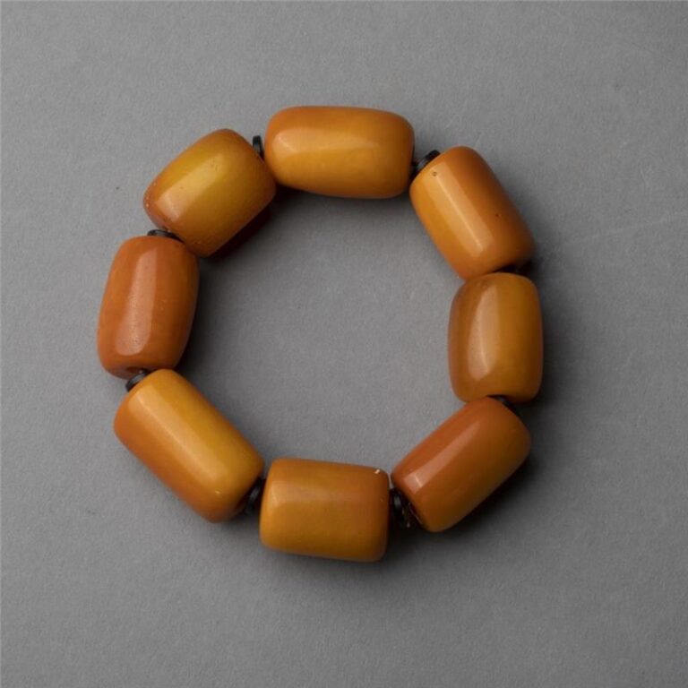 老蜜蠟筒珠手串